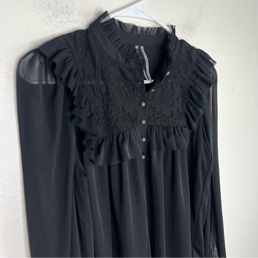 Anthropologie Ruffled Black Lace Top Size XS Raw hem Double layered - Picture 3 of 7